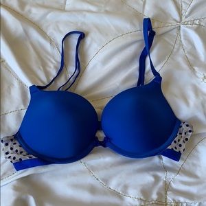 Victoria’s Secret Push Up Bra (34A)